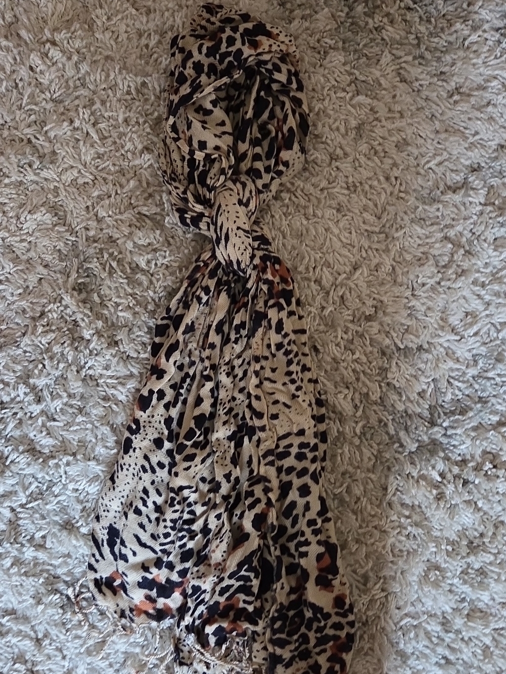 Lightweight Leopard Print Scarf - Beige and Black